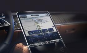 Mercedes С-класа и S-класа с обновена инфотейнмънт система след актуализация по въздух