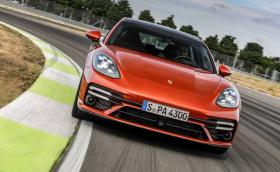 Porsche извади обновената Panamera. Вече има Turbo S с 630 к.с.