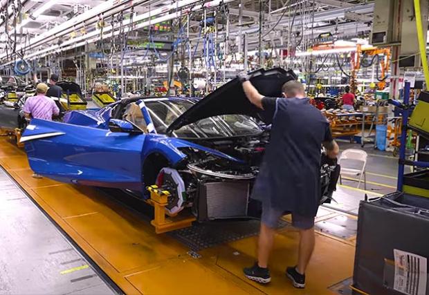 GM временно спря продажбите на Corvette Z06 и ZR1