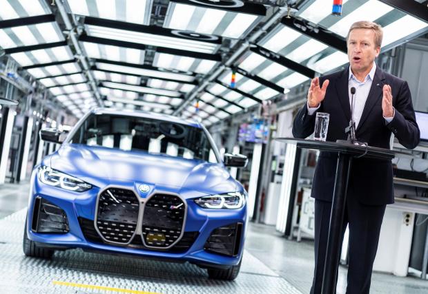 BMW: Автомобилната стратегия на ЕС е „катастрофа“