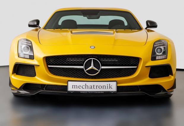Този Mercedes-AMG SLS Black Series е страхотен и се продава за 795 хил. евро!