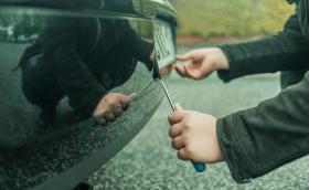 За година откраднаха 53 000 номера на коли във Великобритания