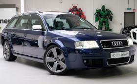 Това прекрасно 2002 Audi RS 6 Avant е на 2 хил. км и се продава за 116 хил. лв.