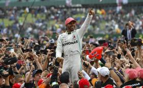 Шест рекорда в F1, които Хамилтън вече подобри или може да го направи преди края на кариерата си. Вижте какво е постигнал Люис спрямо Сена и Шумахер