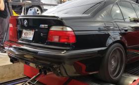 Диното не лъже: Колко конски сили са останали в BMW M5 (E39) на над 650 000 км?