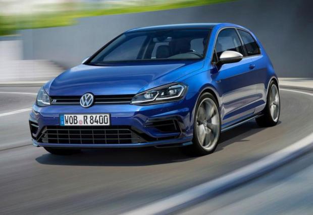 Честита Коледа и честит нов VW Golf R. Най-мощната версия стана още по-мощна. Галерия