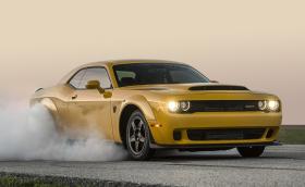 Hennessey Demon HPE1000 е брутална машина с 1035 коня и 1285 Нм. Ускорява по-бързо от Bug Chiron