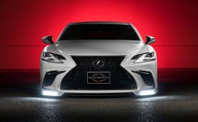 Lexus LS от Wald е то-о-олкова специален