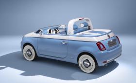 Fiat 500 Spiaggina е самоходна кошница за пикник, която ни харесва