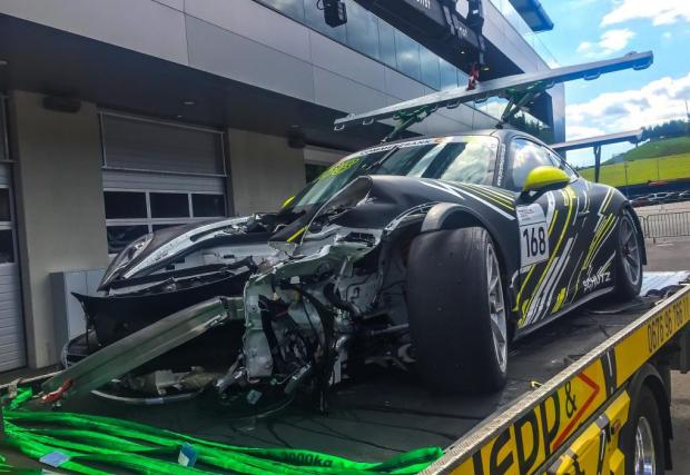 Георги Дончев разби новото си Porsche 991 GT3 Cup, след което се качи на подиума с кола под наем