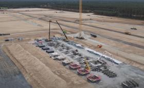 Ново видео показва напредъка по завода на Tesla край Берлин