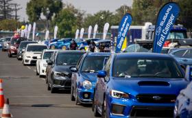Подобриха рекорда за най-голям парад от автомобили Subaru