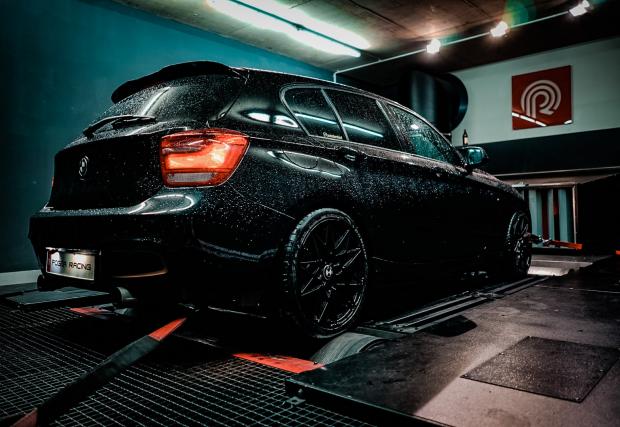 Pogea Racing вдигат 3-цилиндрово базово BMW 116i до 236 коня