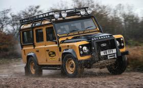 Land Rover пуска 25 екземпляра Defender Works V8 Trophy с 405 коня, готови за Апокалипсиса