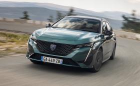 Новото Peugeot 308 стана компактна кола на годината в Германия. А ние я снимахме във Франция. Видео!