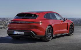 Изненада: От днес има Taycan GTS и ново комби Sport Turismo