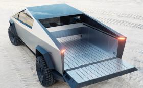 Илон Мъск информира какво се случва с производството на Tesla Cybertruck