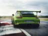 Близнак на GT2 RS: На практика техниката е от най-бързото Porsche. Разликите са в системата за завиване на задните колела. Ако поръчате пакета Weissach ще получите магнезиеви колела, които спестяват общо 12,5 кг.